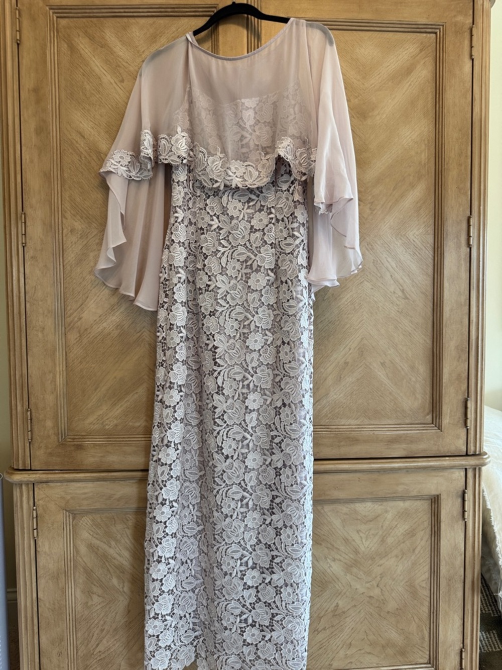 Teri Jon Lilac Lace Maxi Dress with Chiffon Cape worn once as mother of bride